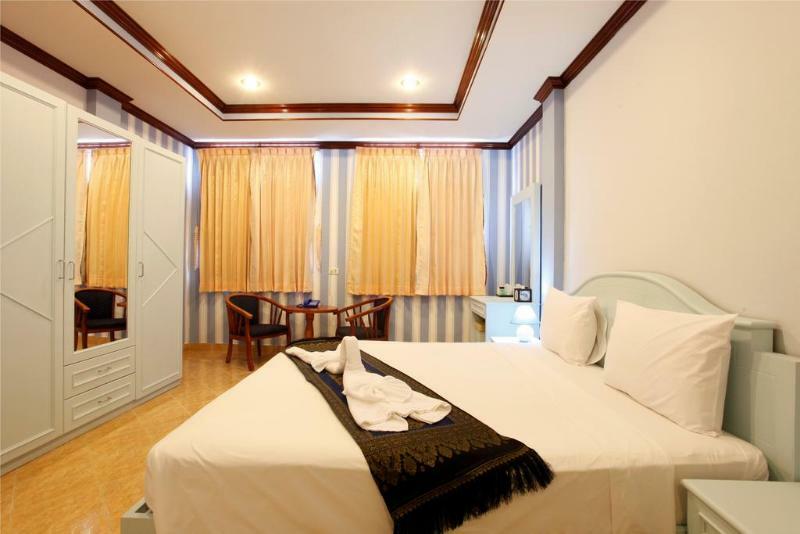 Amici Miei Guest House Phuket Exterior photo